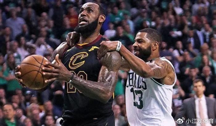 mk体育下载-单个季后赛拿700分有多难？历史仅6人，库里最高621分、老詹呢？