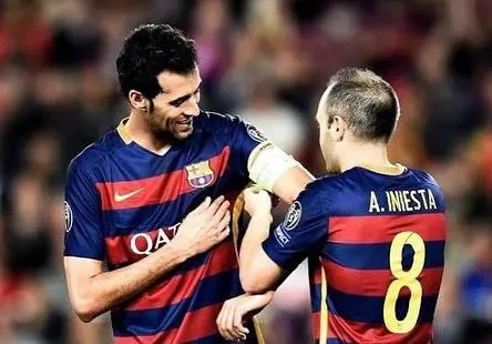 伊涅斯塔Ins致敬布斯克茨：很荣幸能与你并肩作战许多年