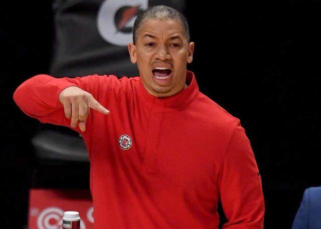 mk体育入口-【观察】快艇为愚蠢买单！自己选的路 含着泪走完吧！